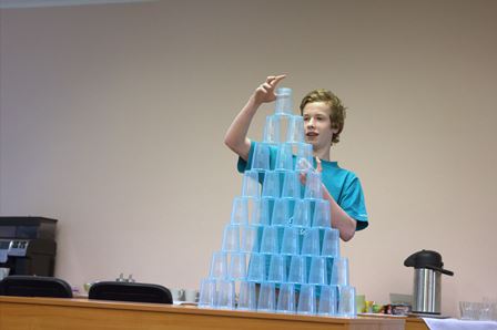 208
