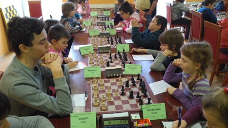 273