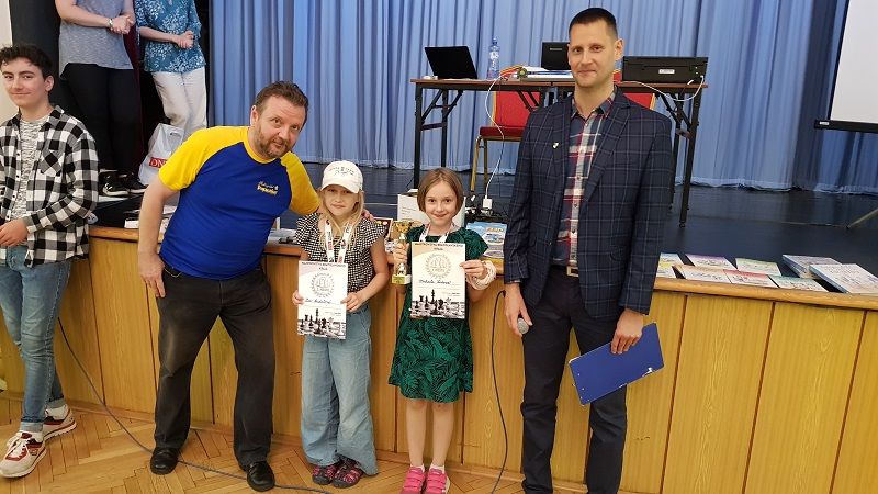 365
